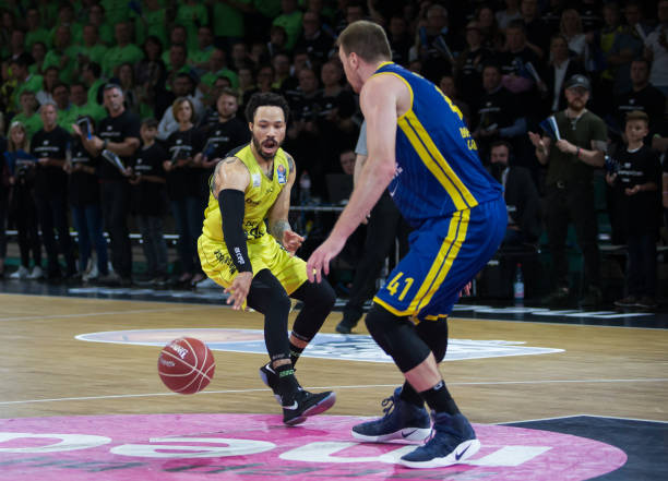 宁男篮的谈 宁男篮的谈